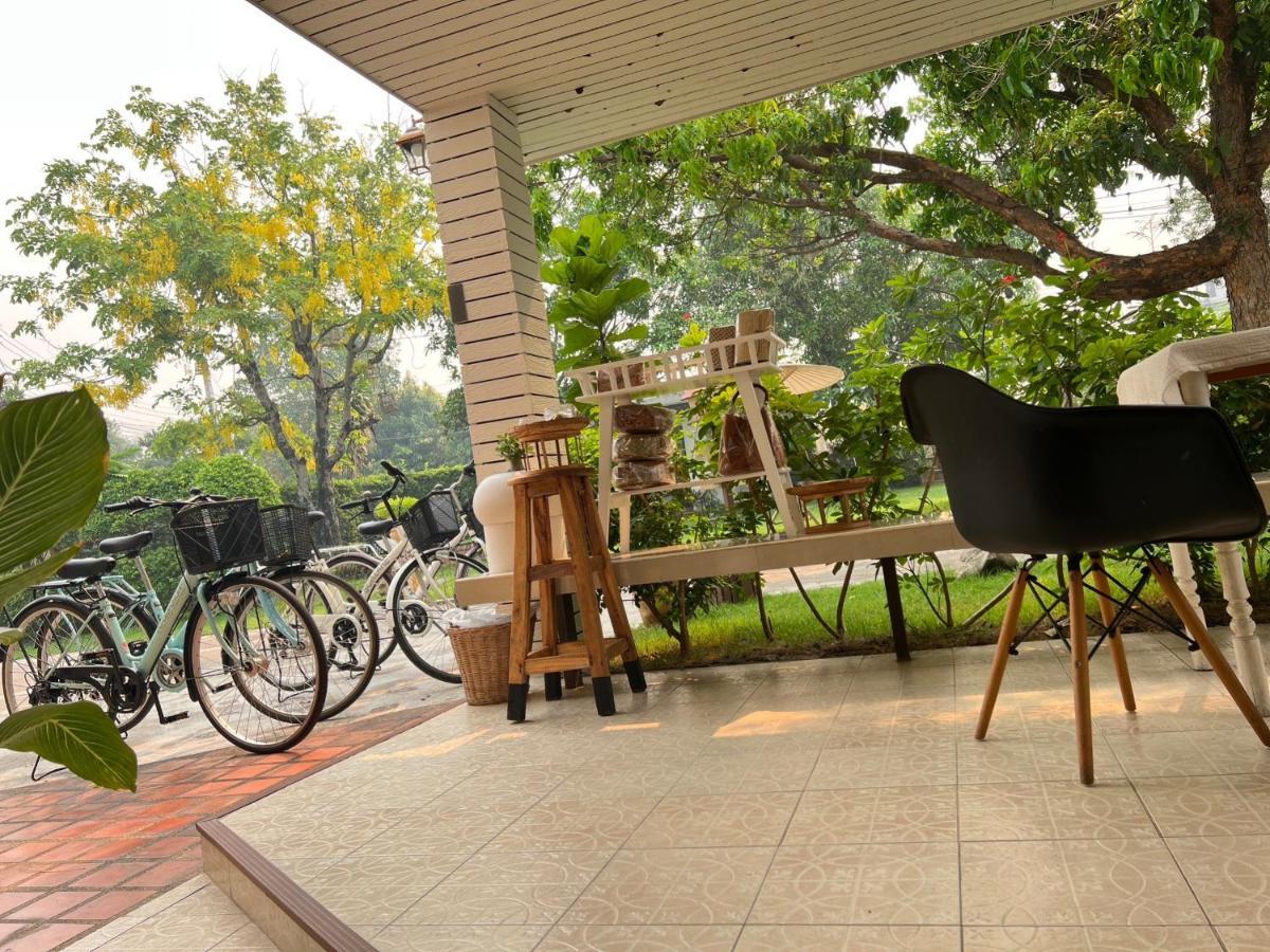 Udee Cozy Hotel Chiang Mai Exteriör bild