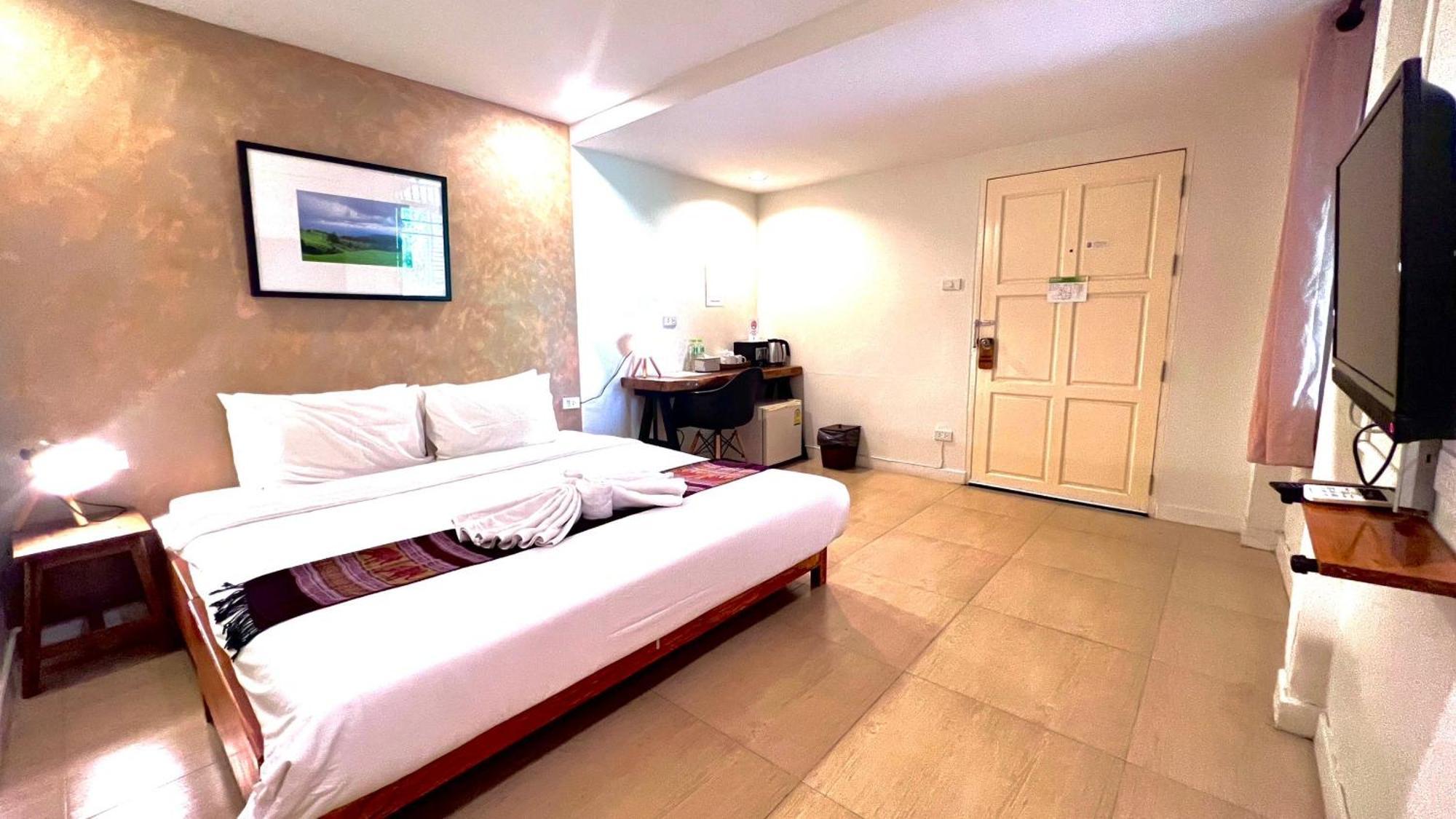 Udee Cozy Hotel Chiang Mai Exteriör bild