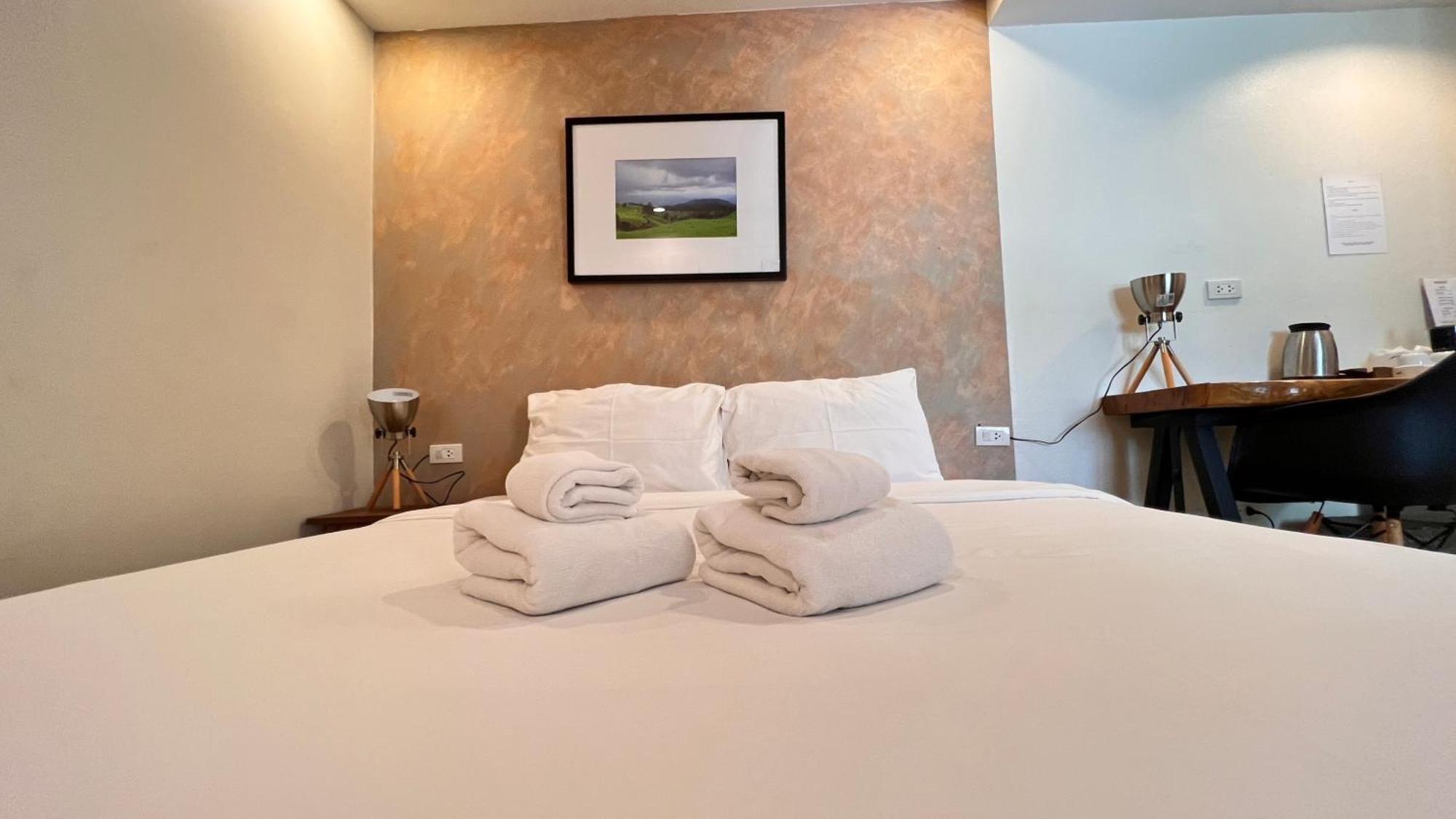 Udee Cozy Hotel Chiang Mai Exteriör bild