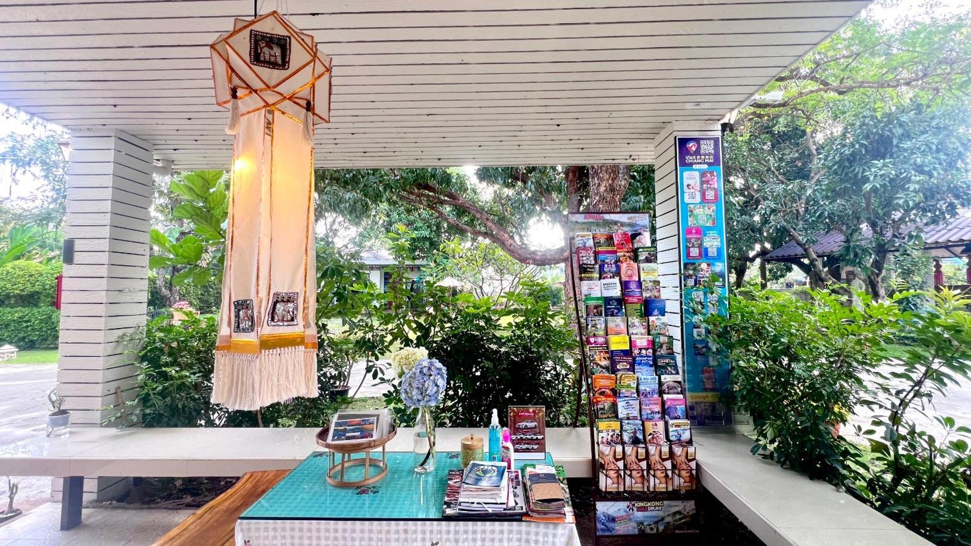 Udee Cozy Hotel Chiang Mai Exteriör bild
